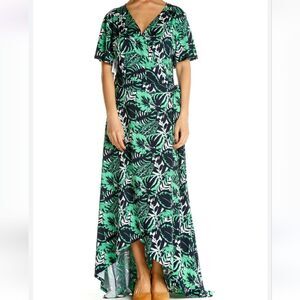 Mary Square Green Floral Print Fit & Flare Dress, size M/L